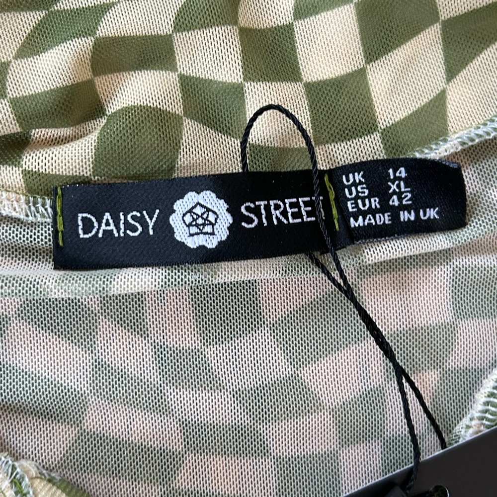 Daisy Street Kaleidoscope Dress Green White Checkered - Picture 2 of 4